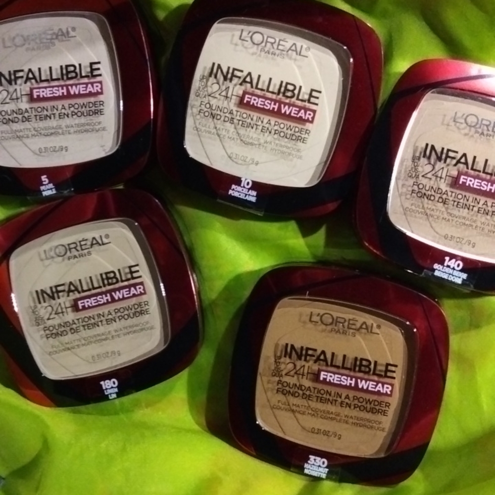L'Oreal infallible 24-hour freshware foundation in